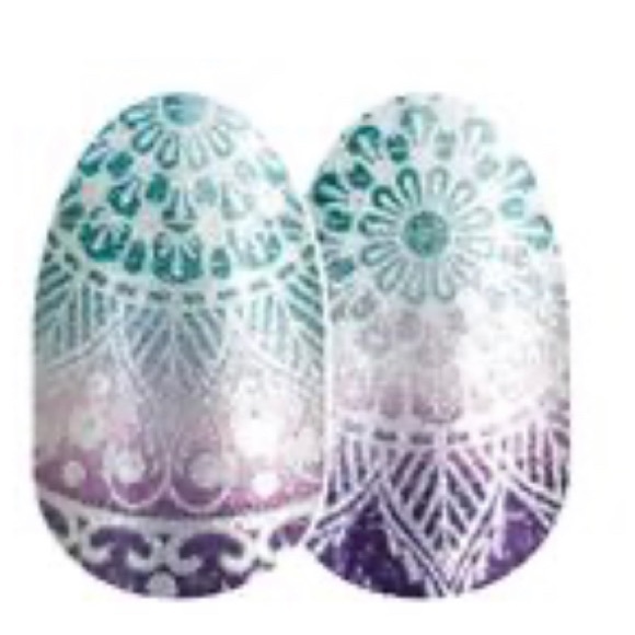 Drop and Give Me Zen (retired) - Color Street - Picture 2 of 2